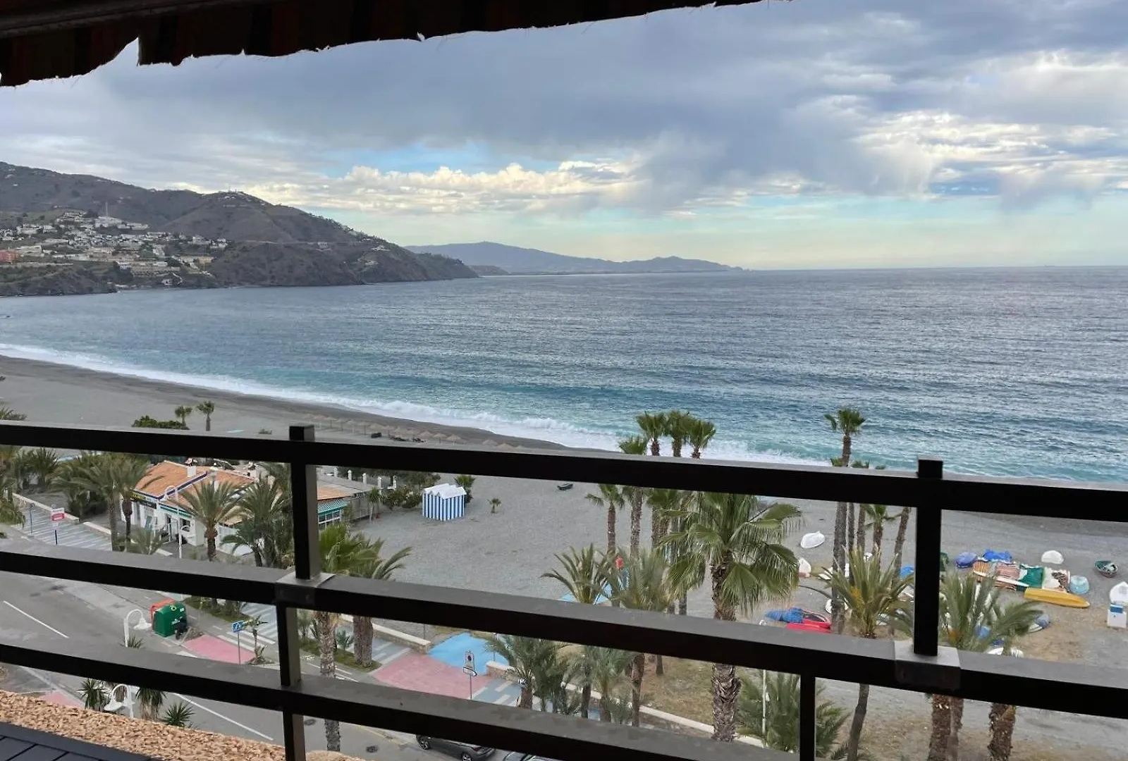 Playa De Velilla - Apartamento En Primera Linea Almunecar 0*,  Spain