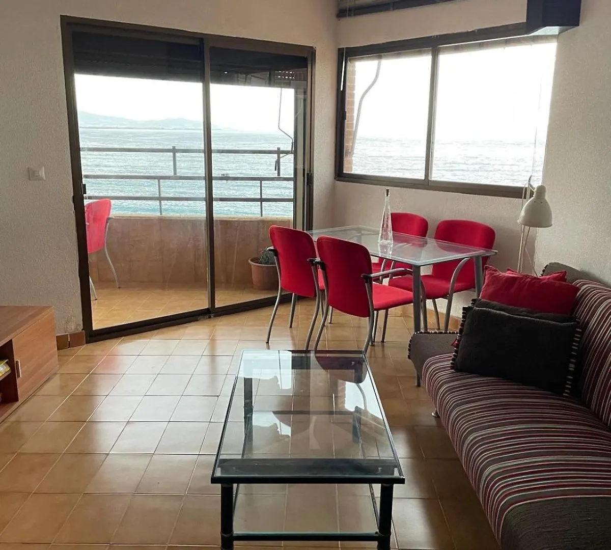 Playa De Velilla - Apartamento En Primera Linea Almunecar